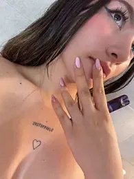 Your_Honeey — Stripchat recorded stream image, 25.08.2026 21:40