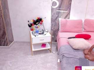 lenathompson — Camsoda recorded stream image, 27.08.2026 03:20