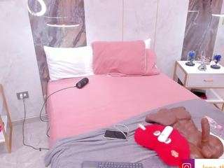 lenathompson — Camsoda recorded stream image, 27.08.2026 03:20