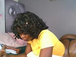 curvymelanin — Camsoda recorded stream screenshot (13 Mar 2025)