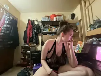 Snowbunnycake_131 — Stripchat recorded stream image, 28.08.2026 09:20
