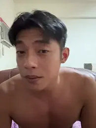 Yooo17 — Stripchat recorded stream image, 28.08.2026 15:20