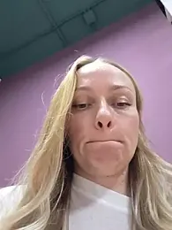 Bondgirl_013 — Stripchat recorded stream image, 30.08.2026 21:50