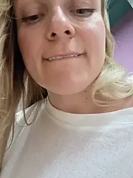 Bondgirl_013 — Stripchat recorded stream image, 30.08.2026 21:50