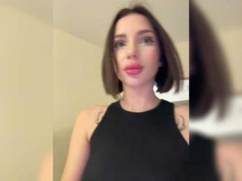 BabyDarii — Bongacams recorded stream screenshot (13 Mar 2025)