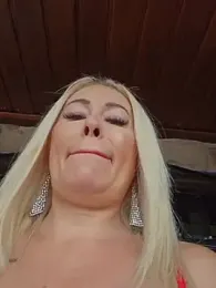 MILFBARBY — Stripchat recorded stream image, 16.09.2026 06:40
