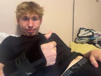 tyler_fox0 — Chaturbate recorded stream image, 20.09.2026 03:20