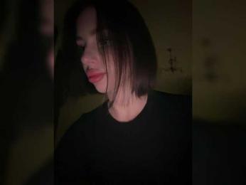 BabyDarii — Bongacams recorded stream screenshot (14 Mar 2025)