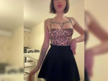 BabyDarii — Bongacams recorded stream screenshot (15 Mar 2025)