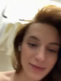 -AngelAri- — Stripchat recorded stream image, 16.03.2025 09:10