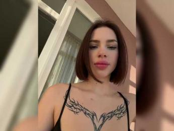 BabyDarii — Bongacams recorded stream screenshot (16 Mar 2025)