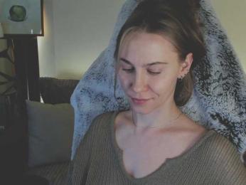 Adamova_Eva — Bongacams recorded stream image, 17.03.2025 18:30