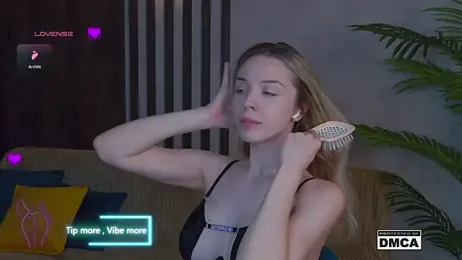 Holl1Would — Stripchat recorded stream screenshot (03 Feb 2025)