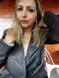 _Abril-Office1 — Stripchat recorded stream image, 18.03.2025 19:20