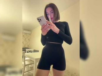 BabyDarii — Bongacams recorded stream screenshot (18 Mar 2025)