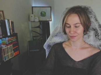 Adamova_Eva — Bongacams recorded stream image, 18.03.2025 21:50