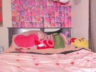 karliekayozz — Camsoda recorded stream image, 18.03.2025 21:10