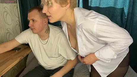 MrMrsRight — Stripchat recorded stream image, 19.03.2025 08:30