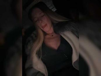 ALVUWKA — Bongacams recorded stream image, 19.03.2025 14:20