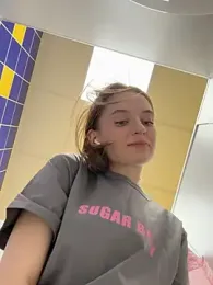 -AngelAri- — Stripchat recorded stream image, 19.03.2025 21:00