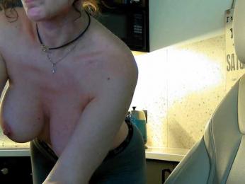 Mashulya29 — Bongacams recorded stream image, 03.02.2025 07:00