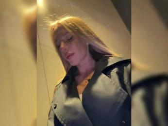 ALVUWKA — Bongacams recorded stream image, 20.03.2025 08:00