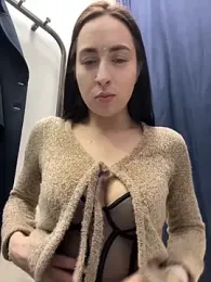 Holly_Play — Stripchat recorded stream image, 03.02.2025 07:10