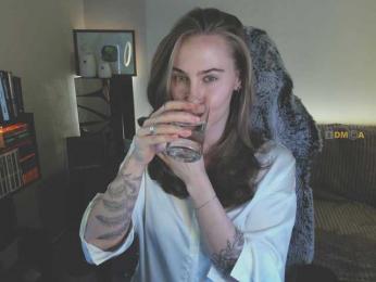 Adamova_Eva — Bongacams recorded stream image, 20.03.2025 19:40