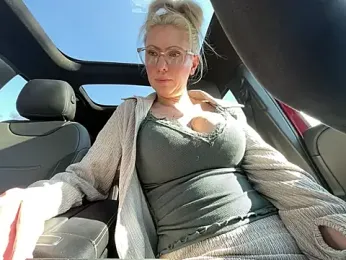 didi-diamond — Stripchat recorded stream image, 21.03.2025 08:10