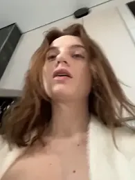 -AngelAri- — Stripchat recorded stream image, 21.03.2025 09:10