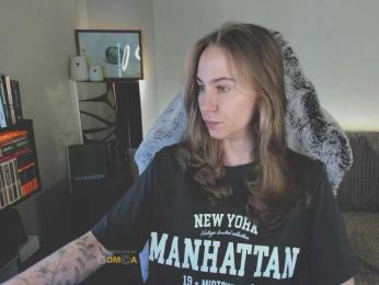 Adamova_Eva — Bongacams recorded stream image, 21.03.2025 19:20