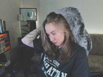 Adamova_Eva — Bongacams recorded stream image, 21.03.2025 19:20