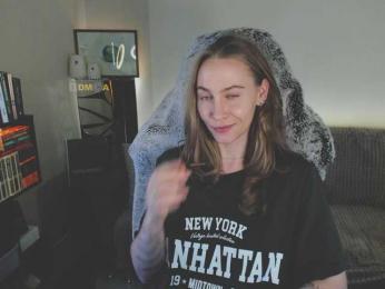 Adamova_Eva — Bongacams recorded stream image, 21.03.2025 19:20