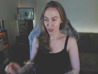 Adamova_Eva — Bongacams recorded stream image, 21.03.2025 19:20