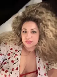 miamellycious — Stripchat recorded stream image, 22.03.2025 08:20