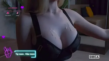 Holl1Would — Stripchat recorded stream screenshot (22 Mar 2025)