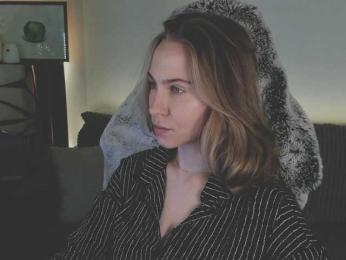 Adamova_Eva — Bongacams recorded stream image, 22.03.2025 18:10