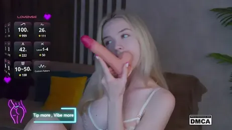 Holl1Would — Stripchat recorded stream screenshot (23 Mar 2025)