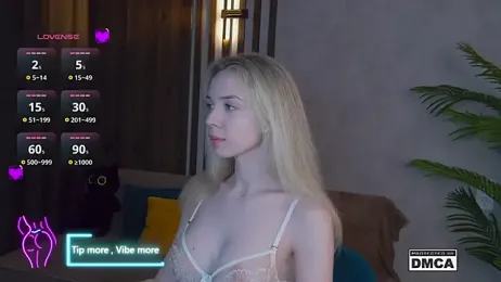 Holl1Would — Stripchat recorded stream screenshot (23 Mar 2025)