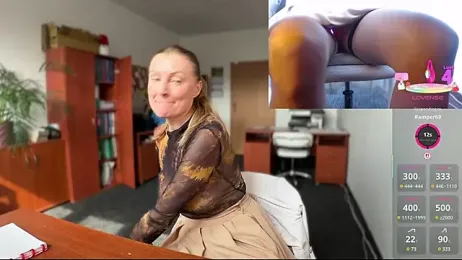 legsLONG — Stripchat recorded stream image, 24.03.2025 05:00