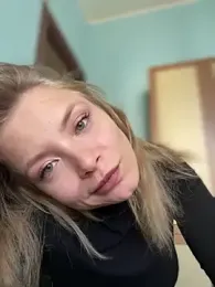 AnastasiaAniess — Stripchat recorded stream image, 03.02.2025 18:40