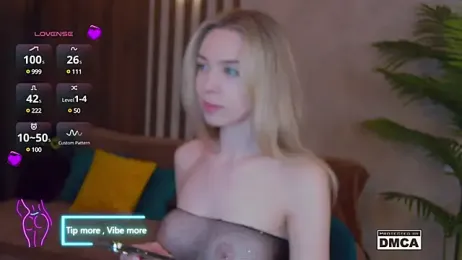 Holl1Would — Stripchat recorded stream screenshot (25 Mar 2025)