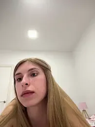 emma05 — Stripchat recorded stream image, 26.03.2025 18:20