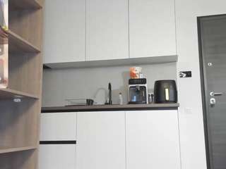 megan-ros — Camsoda recorded stream image, 27.03.2025 06:00