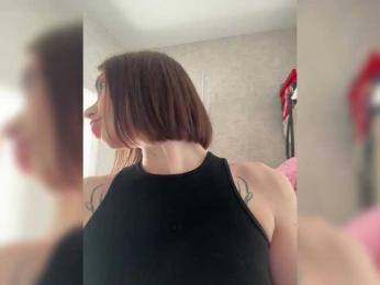 BabyDarii — Bongacams recorded stream image, 27.03.2025 12:00