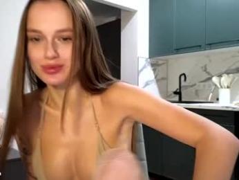 tootightwithbra — Chaturbate recorded stream image, 27.03.2025 17:30