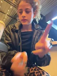 alana15 — Stripchat recorded stream image, 27.03.2025 21:20