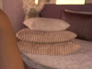 ellediane — Camsoda recorded stream image, 29.03.2025 01:00