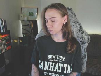 Adamova_Eva — Bongacams recorded stream image, 29.03.2025 19:40