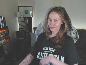 Adamova_Eva — Bongacams recorded stream image, 29.03.2025 19:40